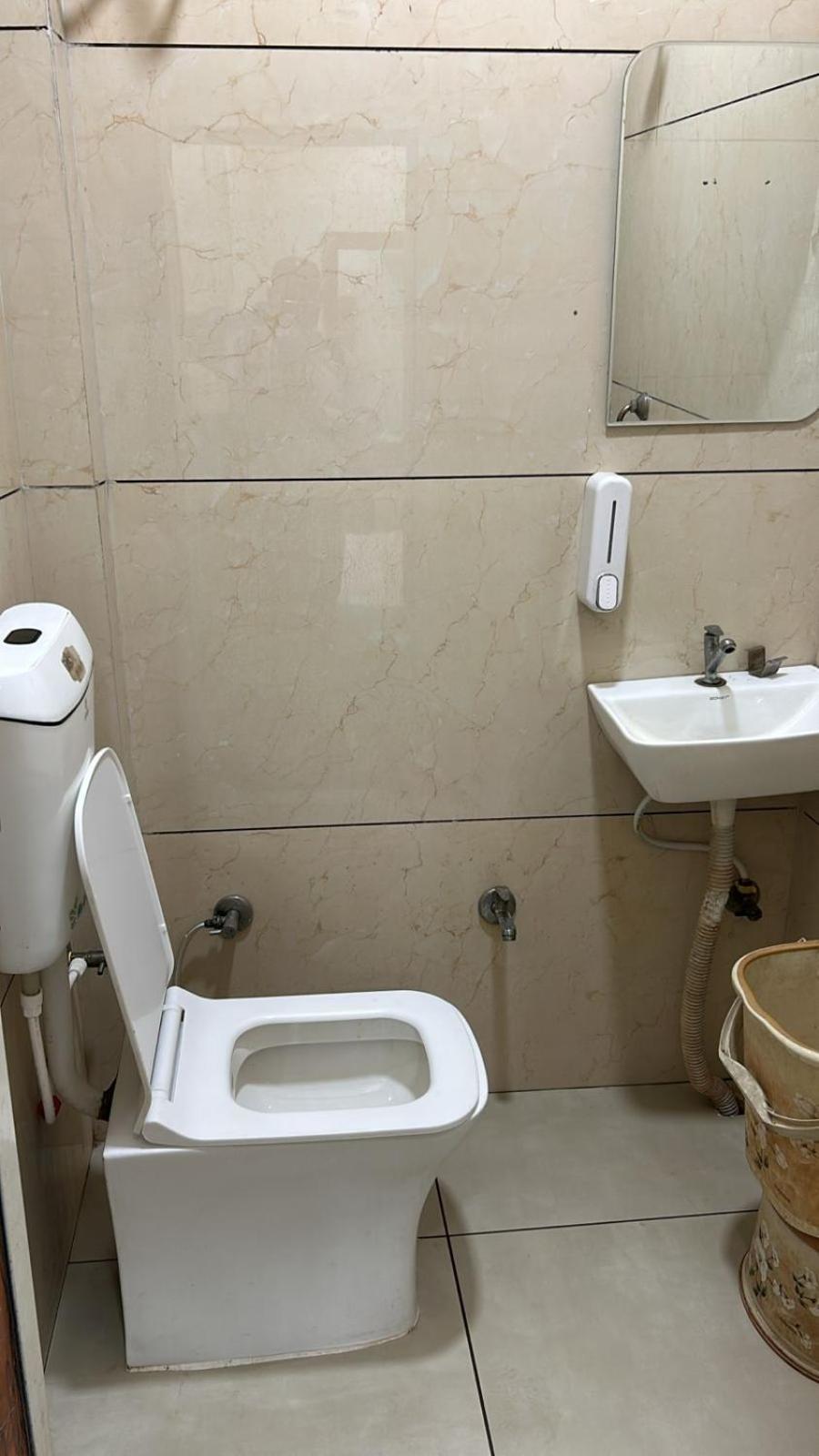 Hotel Empire Уджайн Екстериор снимка
